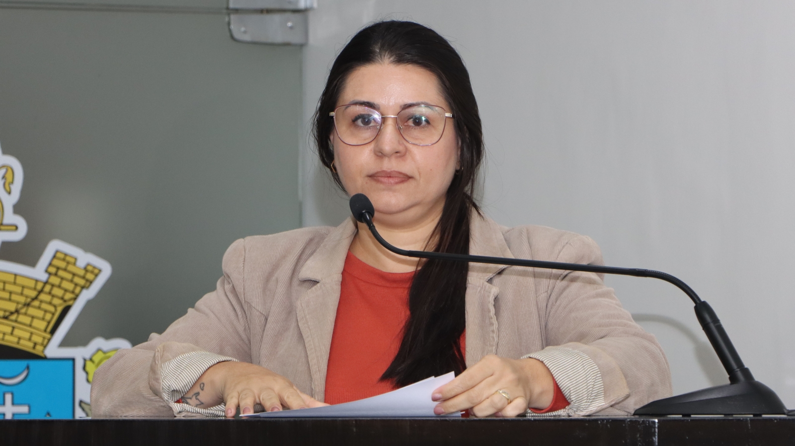 GABRIELA XAVIER SUGERE MELHORIAS NA ESTRUTURA DO CANIL MUNICIPAL