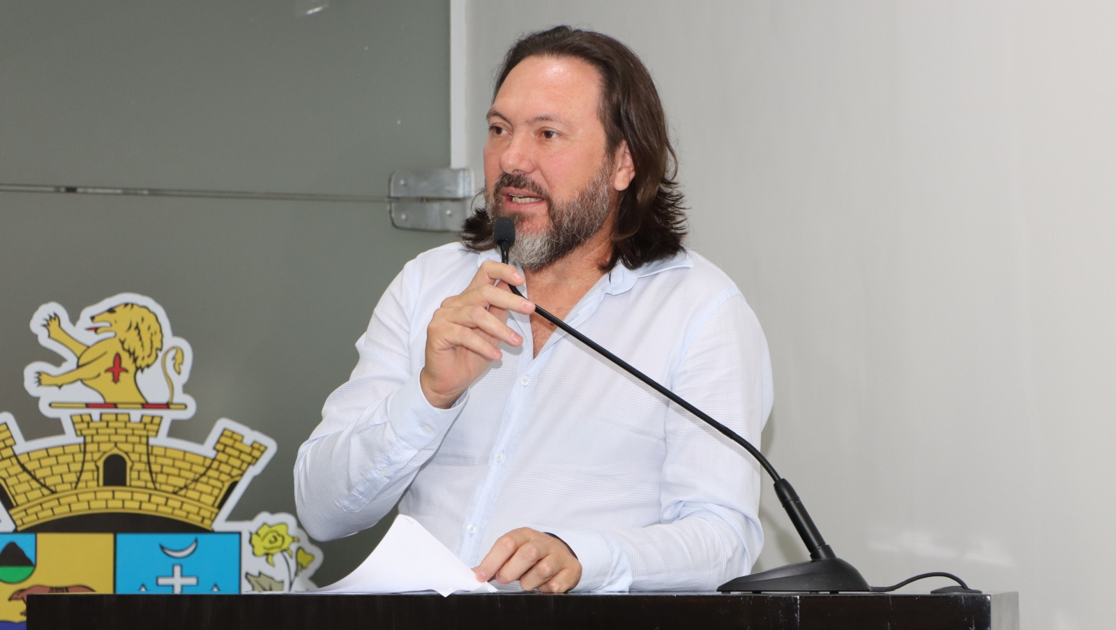 MAURÍCIO COUTO QUESTIONA QUEDAS DE ENERGIA ELÉTRICA NAS UNIDADES DE SAÚDE