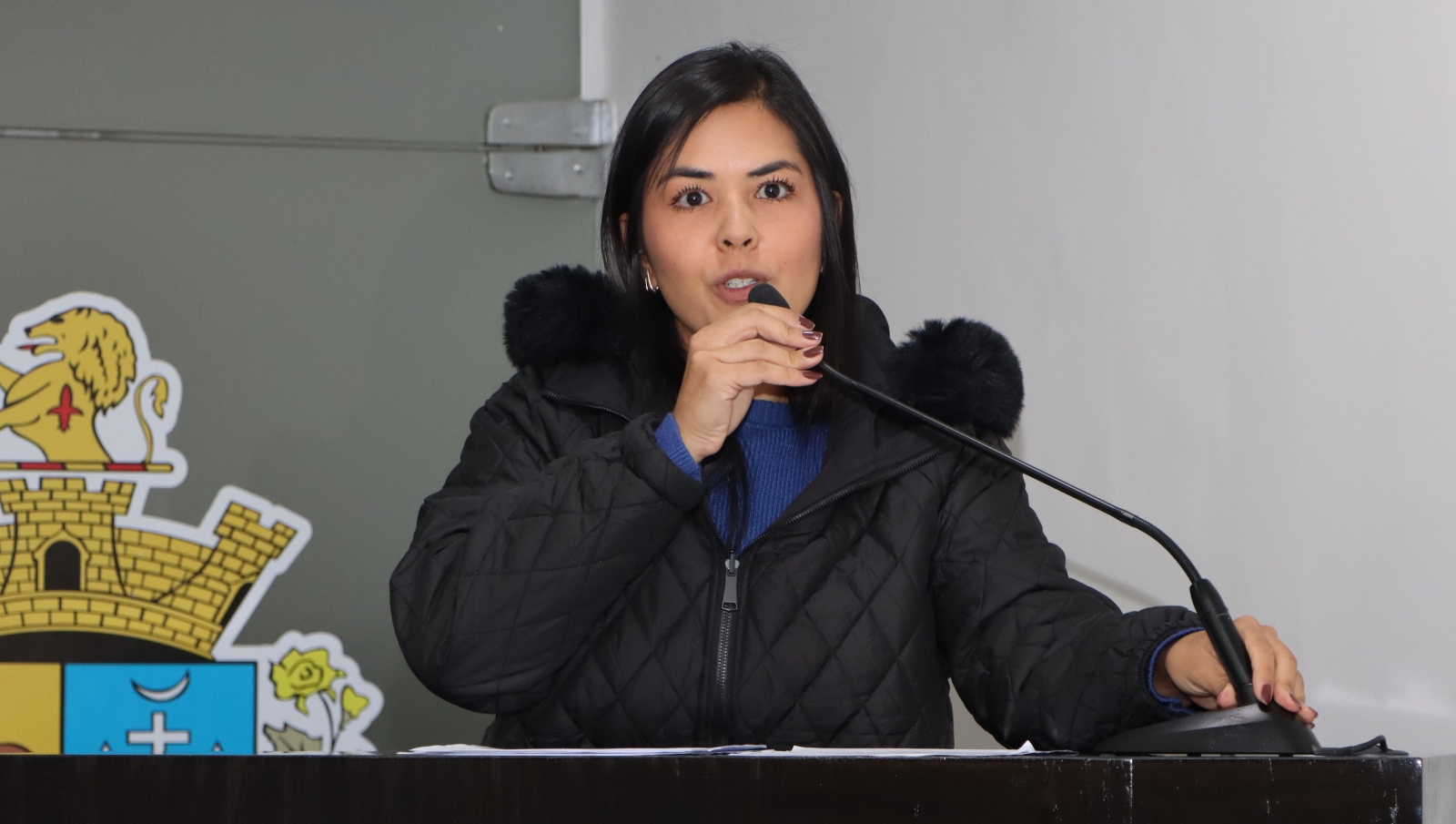 CINTIA YAMAMOTO COBRA EXPLICAÇÕES A RESPEITO DE SERVIDOR COMISSIONADO DA PREFEITURA DE TATUÍ QUE FOI CONDENADO PELA JUSTIÇA
