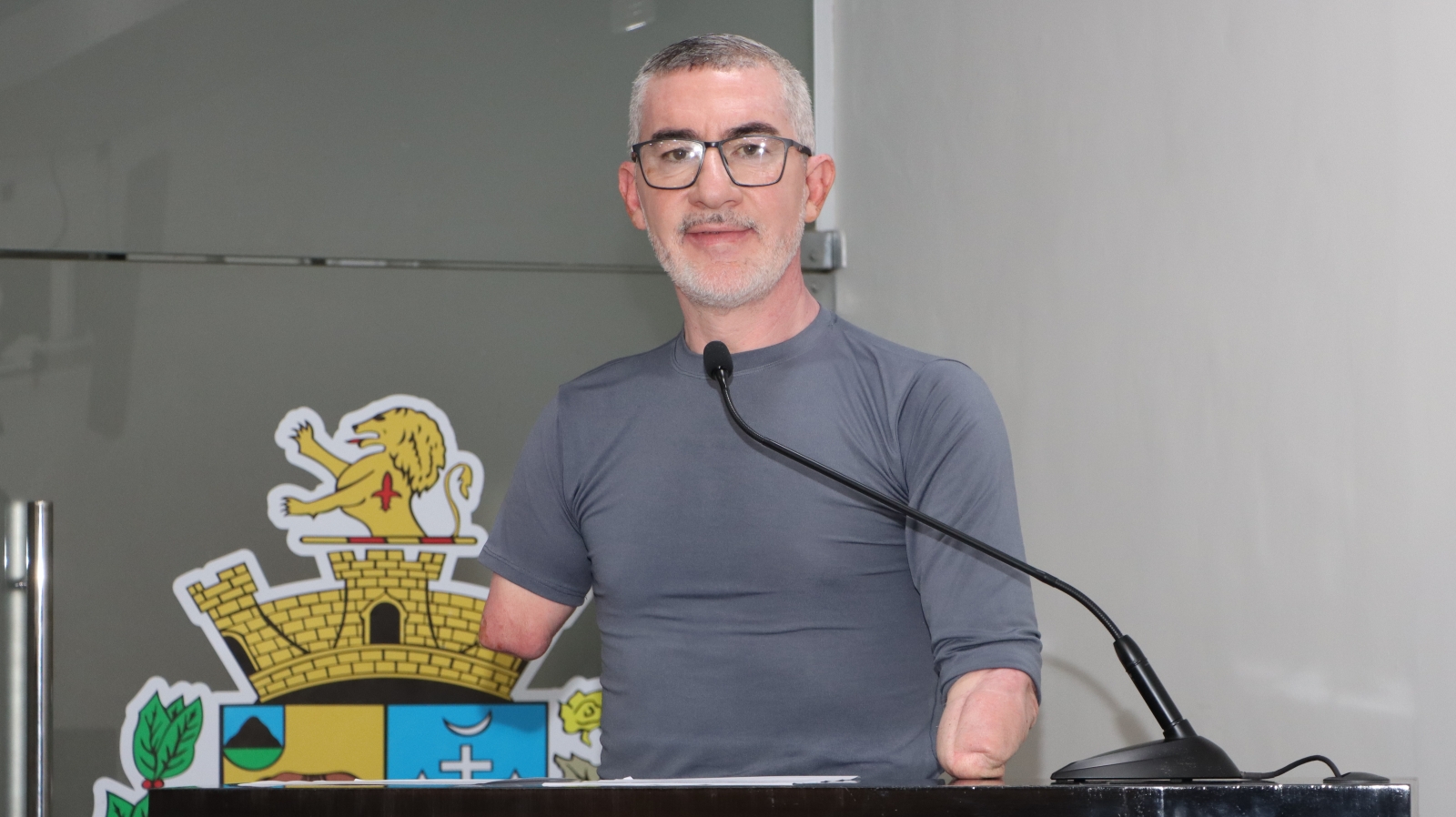 VADE MANOEL FAZ QUESTIONAMENTOS AO MINISTÉRIO PÚBLICO DO TRABALHO REFERENTES À LEI DE COTAS