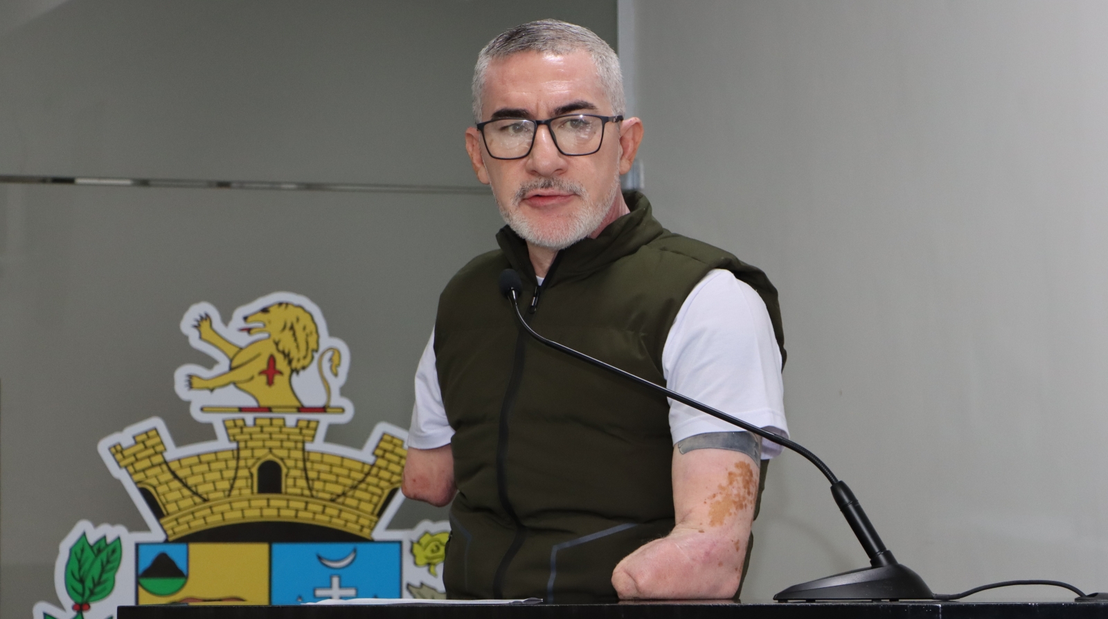 VADE MANOEL COBRA ATUALIZAÇÃO DA NOMENCLATURA “PESSOAS COM DEFICIÊNCIA” NOS ÓRGÃOS PÚBLICOS