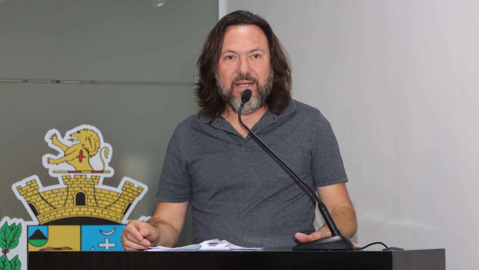 MAURÍCIO COUTO QUER INFORMAÇÕES SOBRE CASOS DE CATAPORA EM ESCOLAS DE TATUÍ