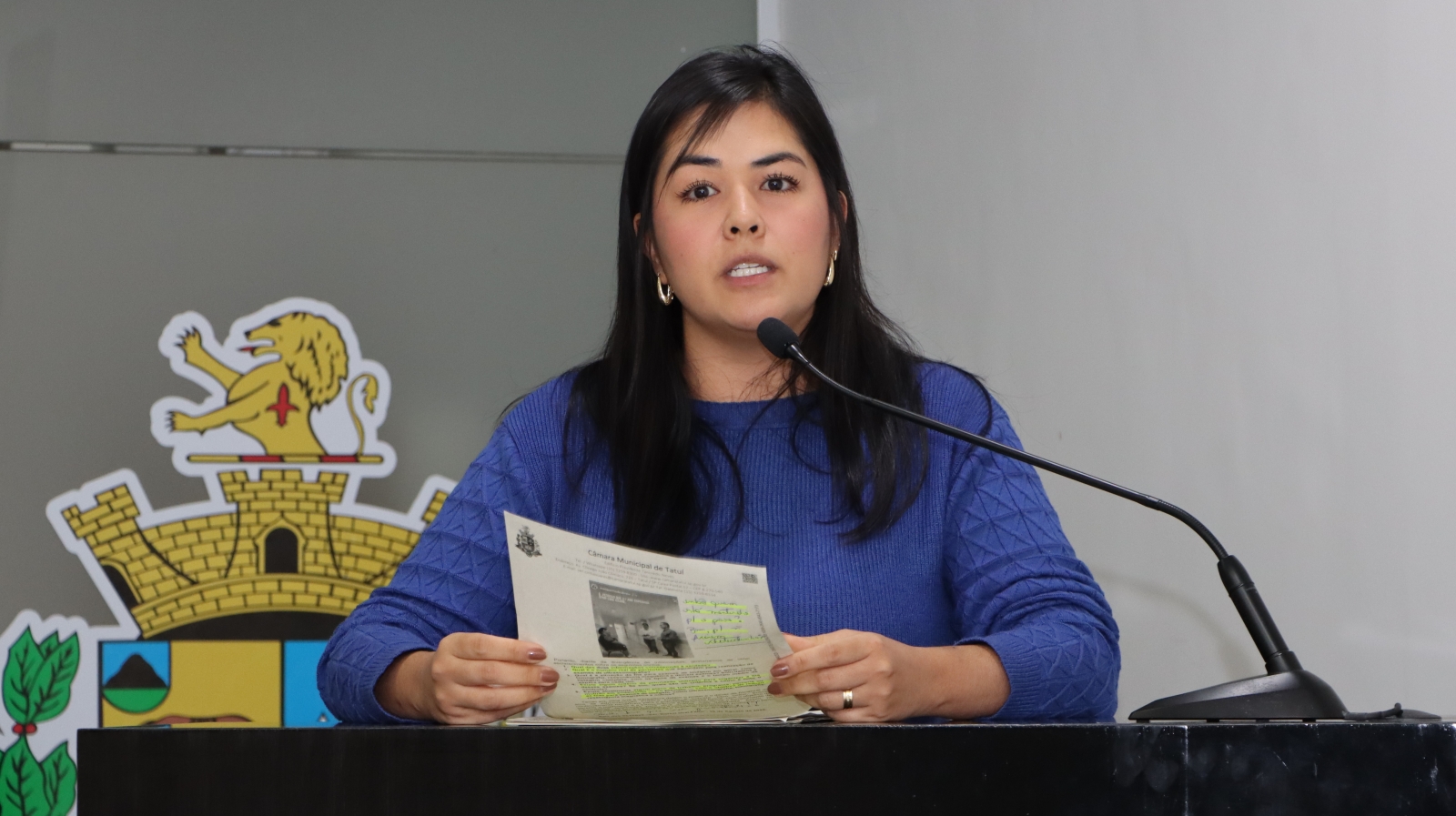 CINTIA YAMAMOTO QUESTIONA FILA DE ESPERA PARA ULTRASSONOGRAFIA