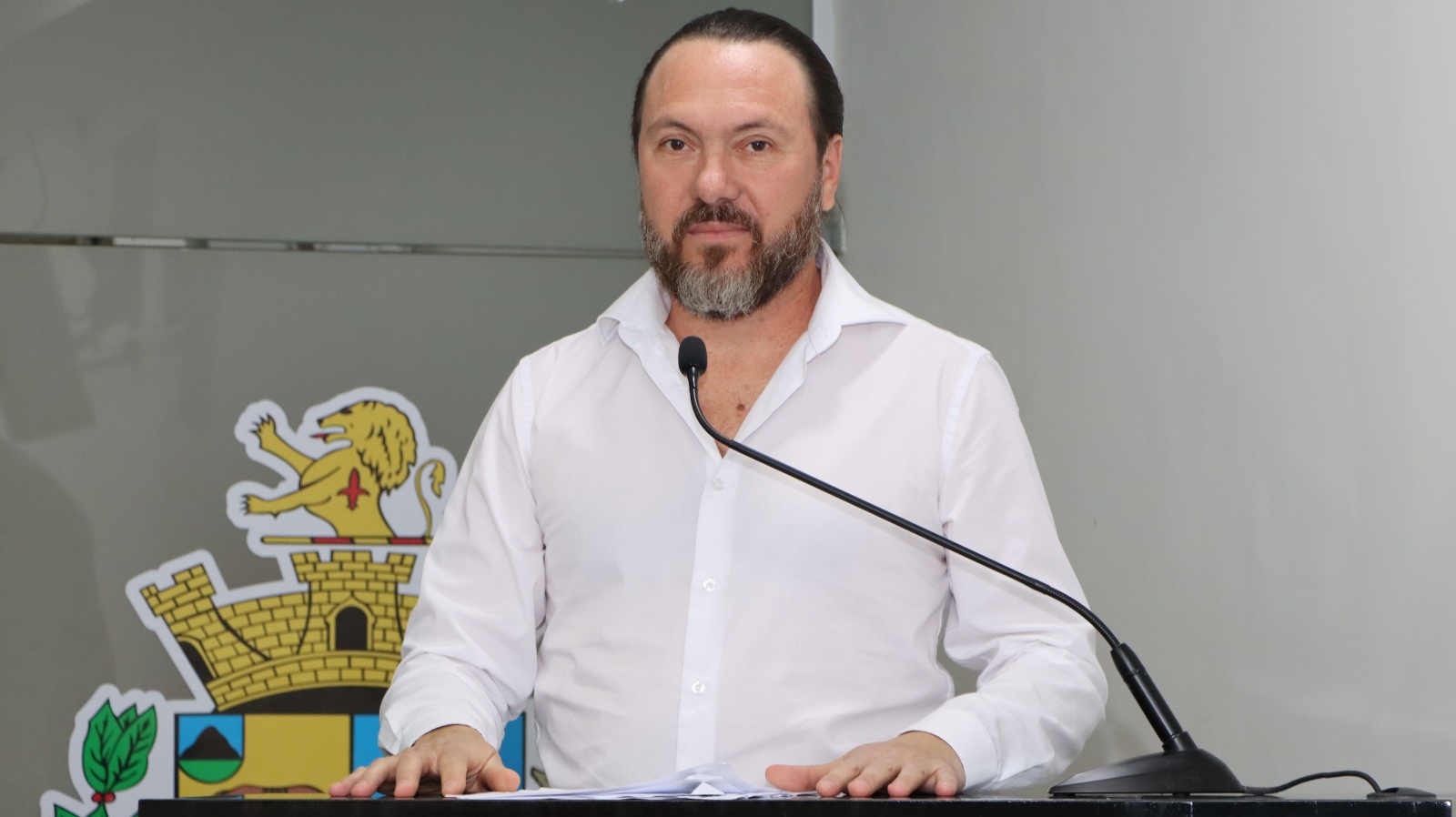 MAURÍCIO COUTO APONTA A NECESSIDADE DE UMA PISTA DE CAMINHADA NO JARDIM TERNURA