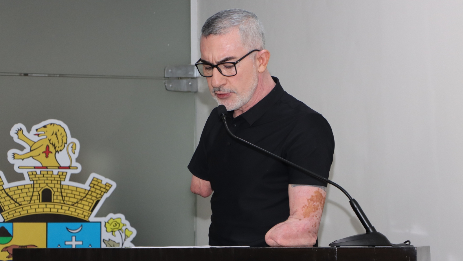 VADE MANOEL REPUDIA PRECONCEITO DO TSE E FALA OFENSIVA A PESSOAS COM DEFICIÊNCIA NA CONCHA ACÚSTICA DE TATUÍ 