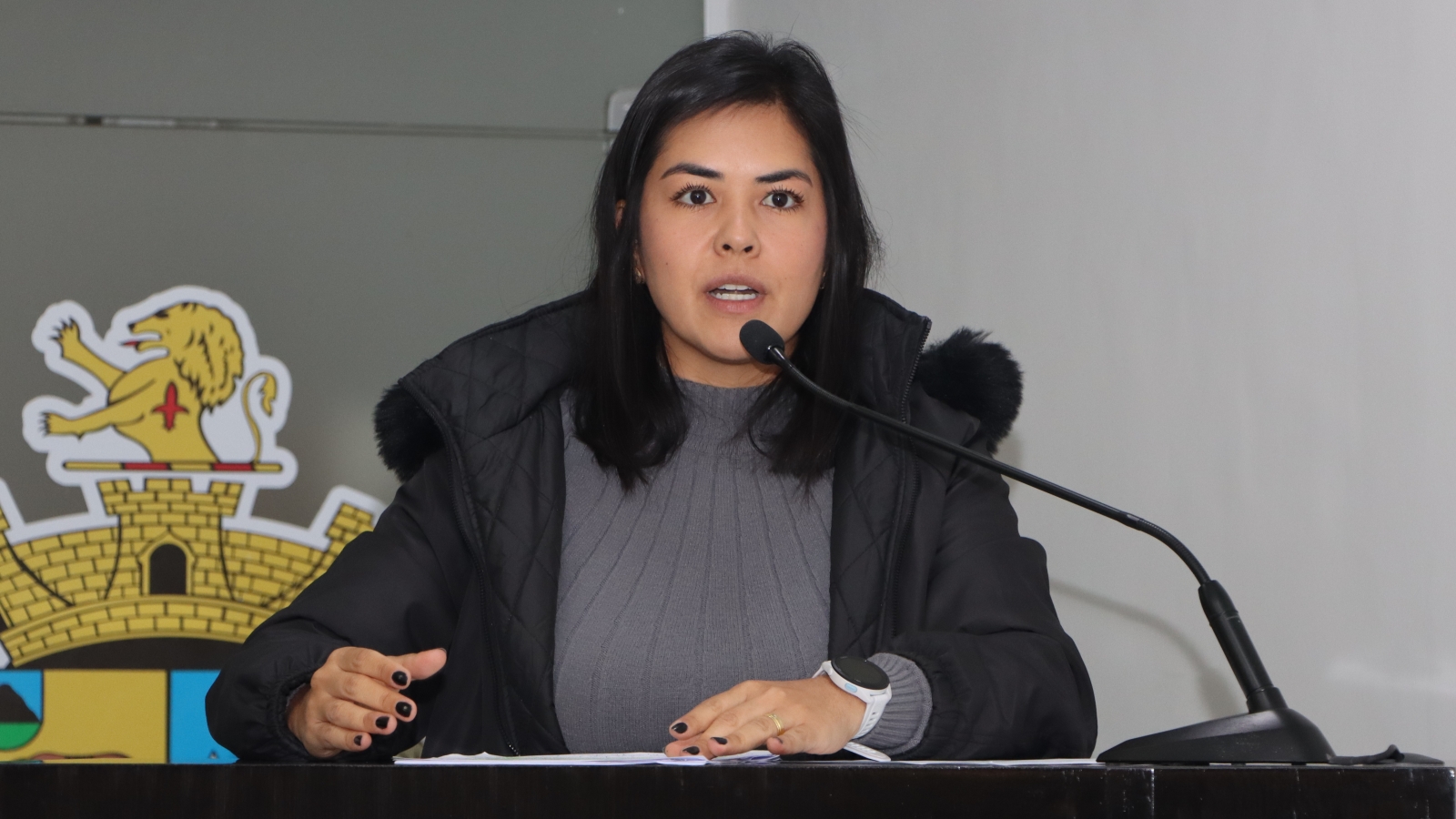 CINTIA YAMAMOTO COBRA PROTOCOLOS DE EXAMES NA REDE MUNICIPAL E TRANSPARÊNCIA SOBRE REVITALIZAÇÃO DO MERCADO MUNICIPAL