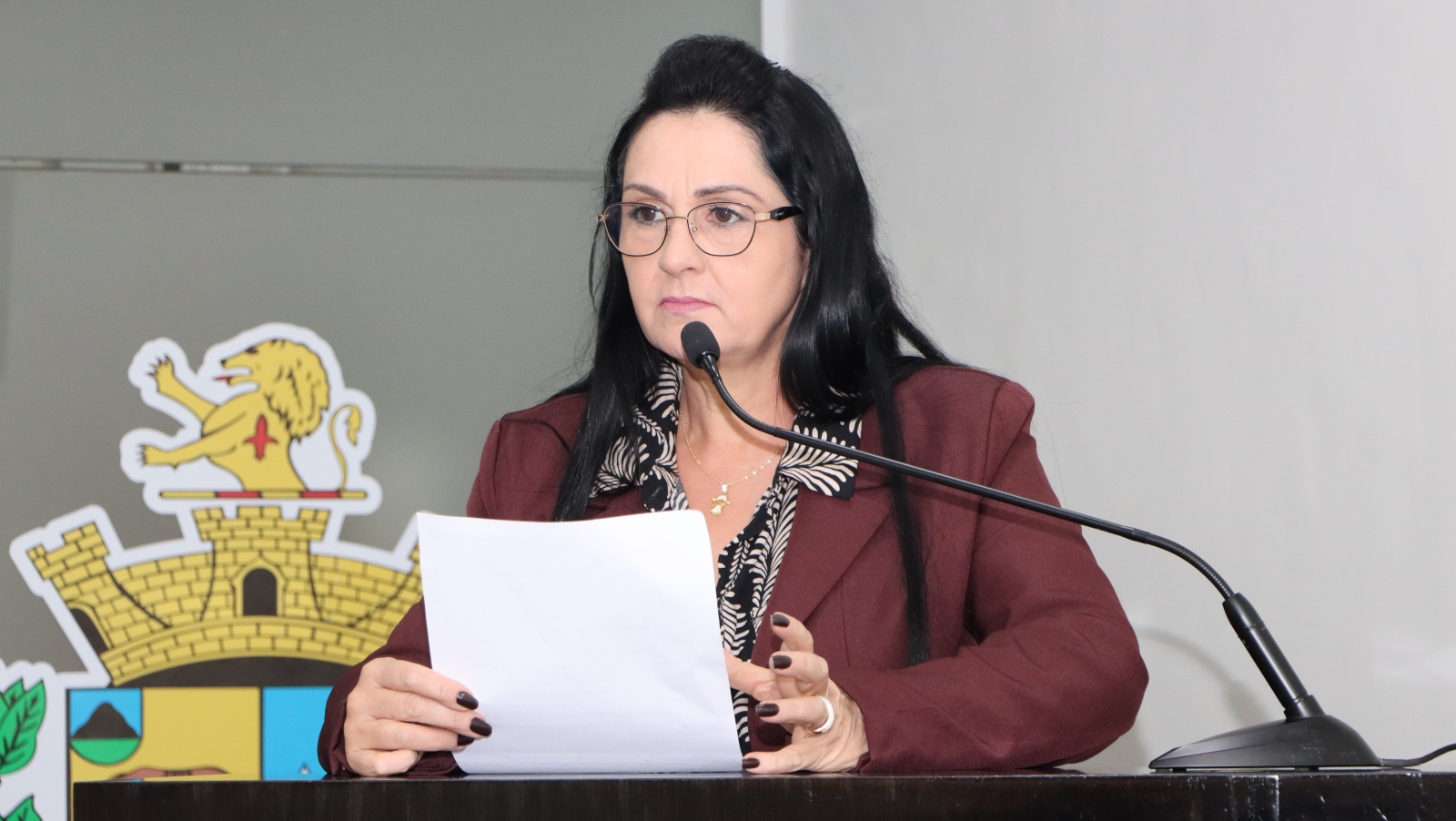 ROSANA DO SUPERMERCADO COBRA LIMPEZA URGENTE NO ENTORNO DE UNIDADES DE SAÚDE