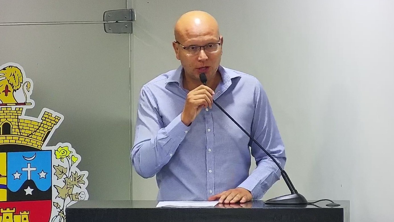 JOÃO ÉDER FAZ COBRANÇAS PARA A ÁREA DE SEGURANÇA PÚBLICA