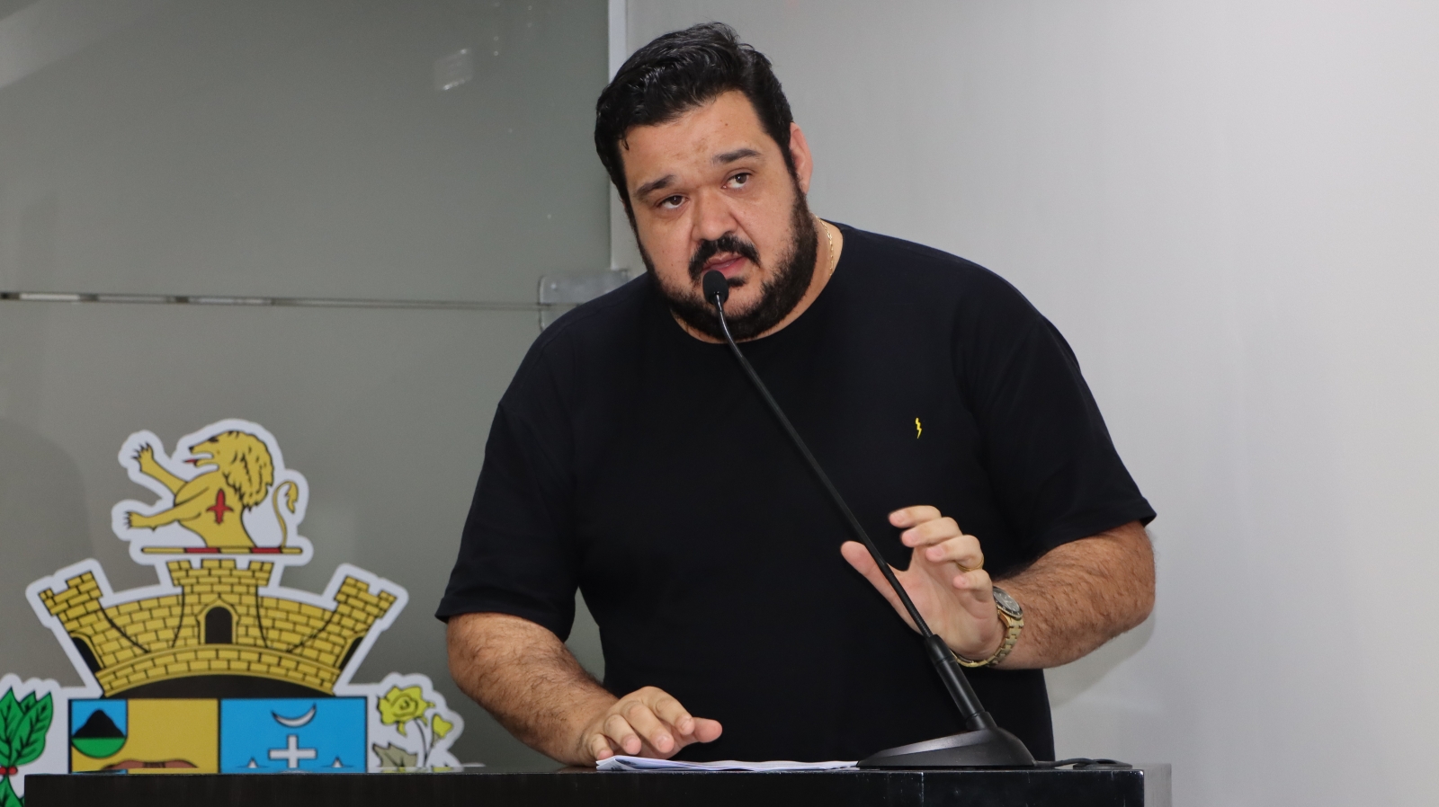 RENAN CORTEZ FAZ MOÇÃO DE APLAUSOS À IGREJA APOSTÓLICA TERRA DE CANAÃ