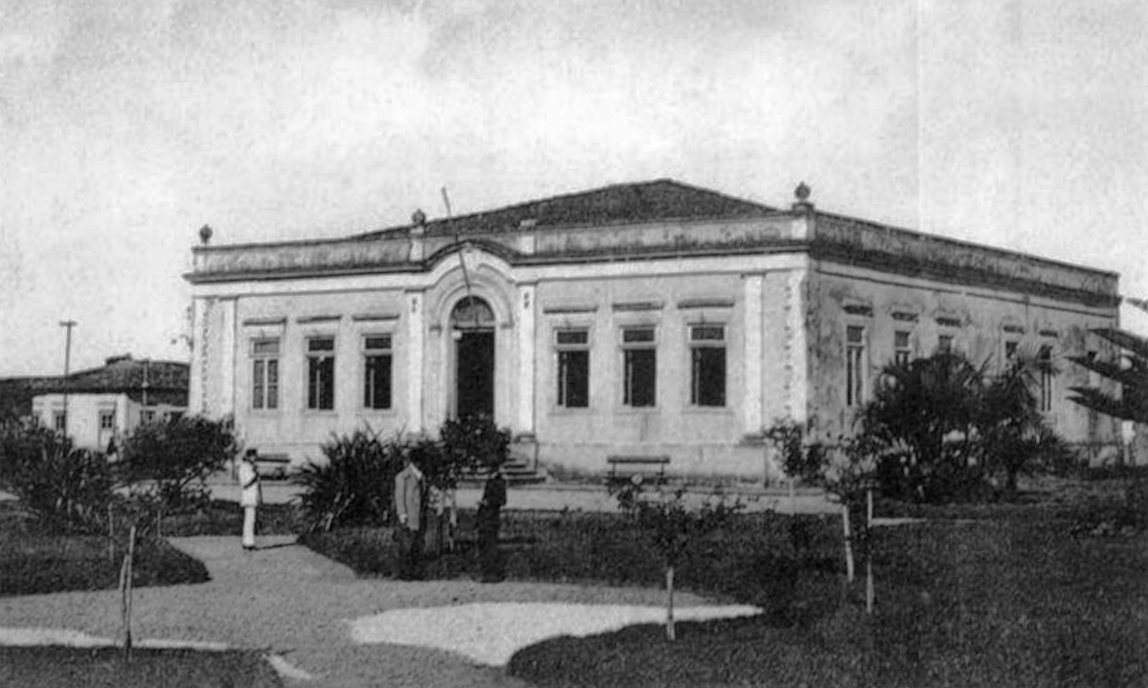 Câmara Praça Santa